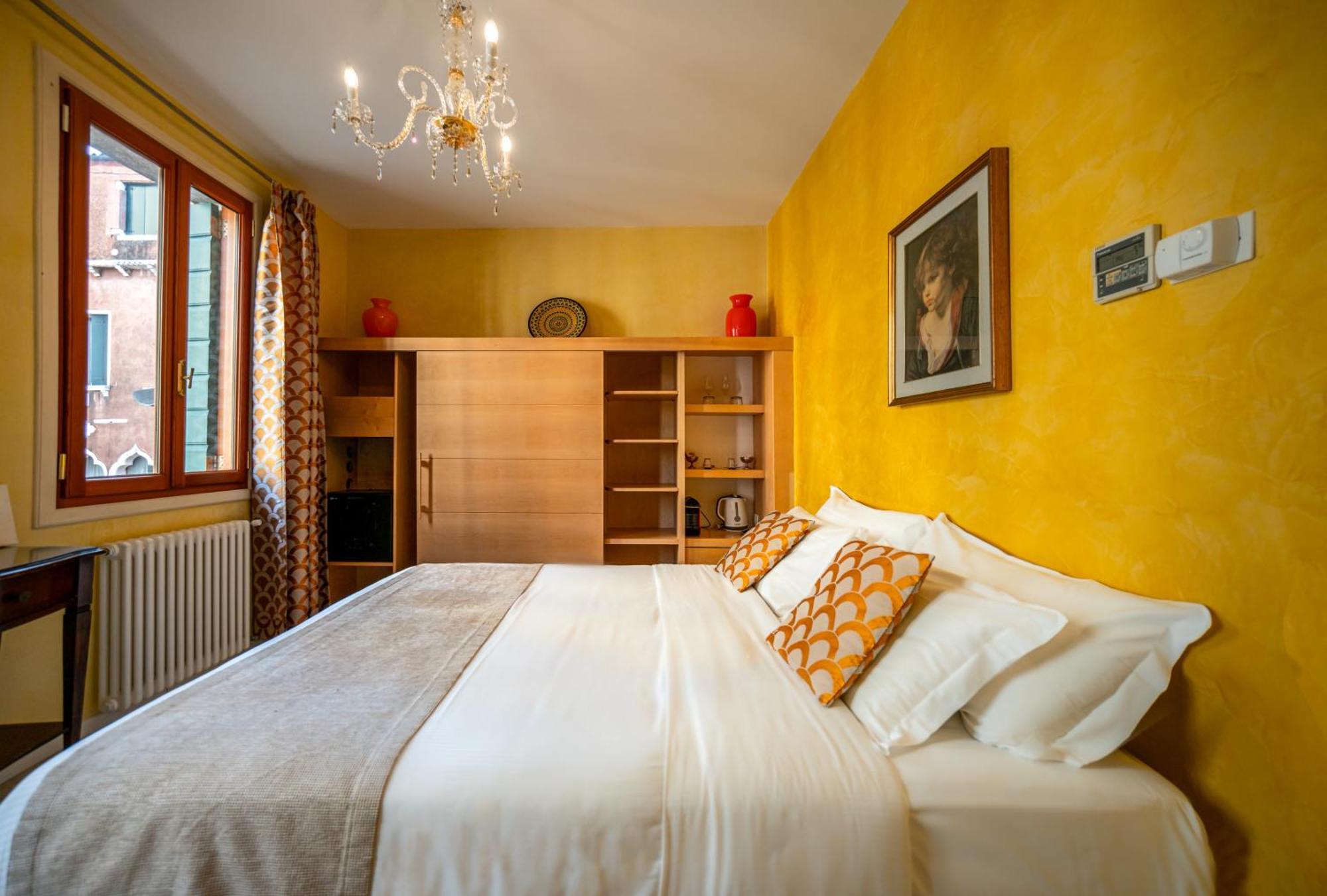 Hotel Palazzo San Luca Venedig Zimmer foto