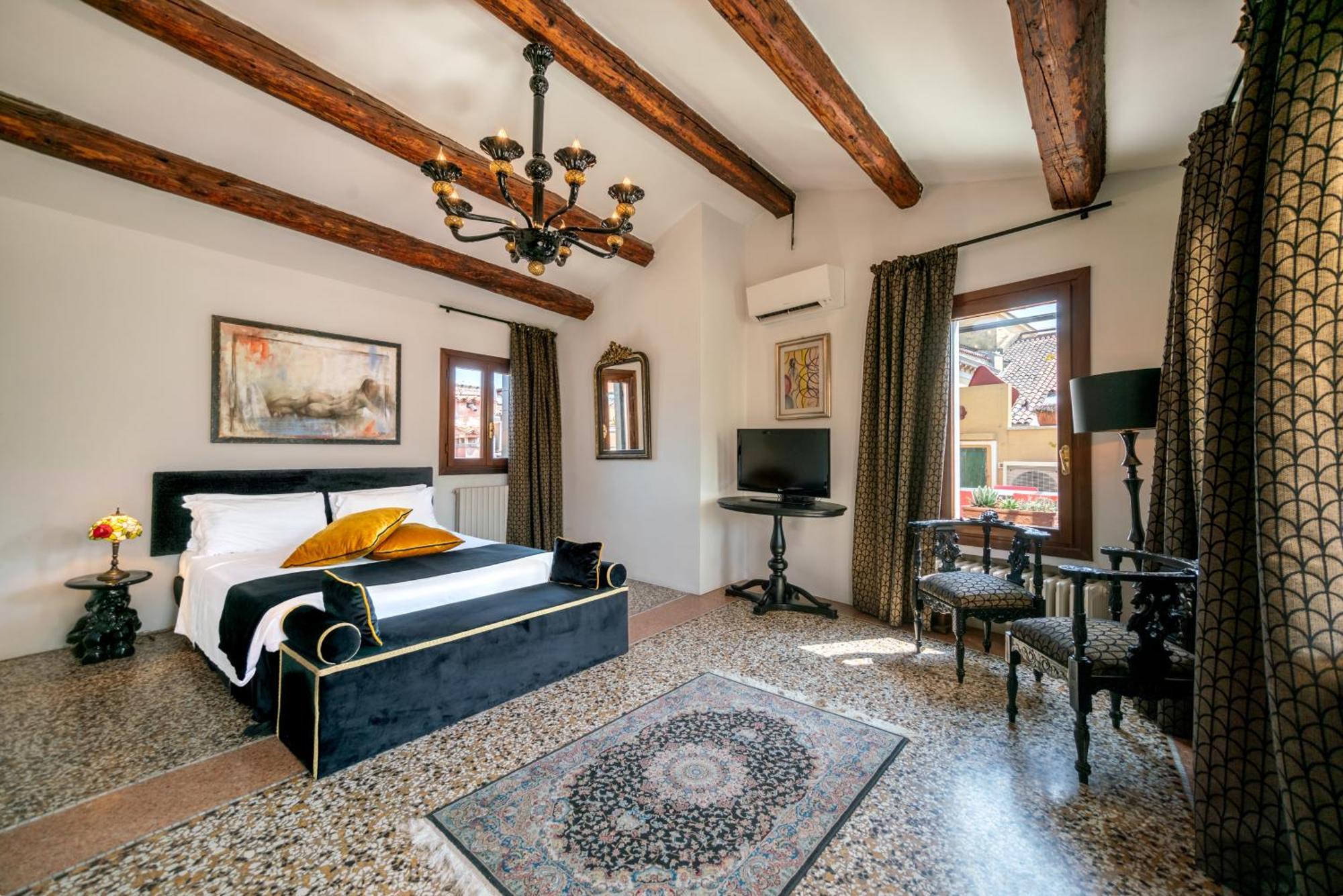 Hotel Palazzo San Luca Venedig Zimmer foto