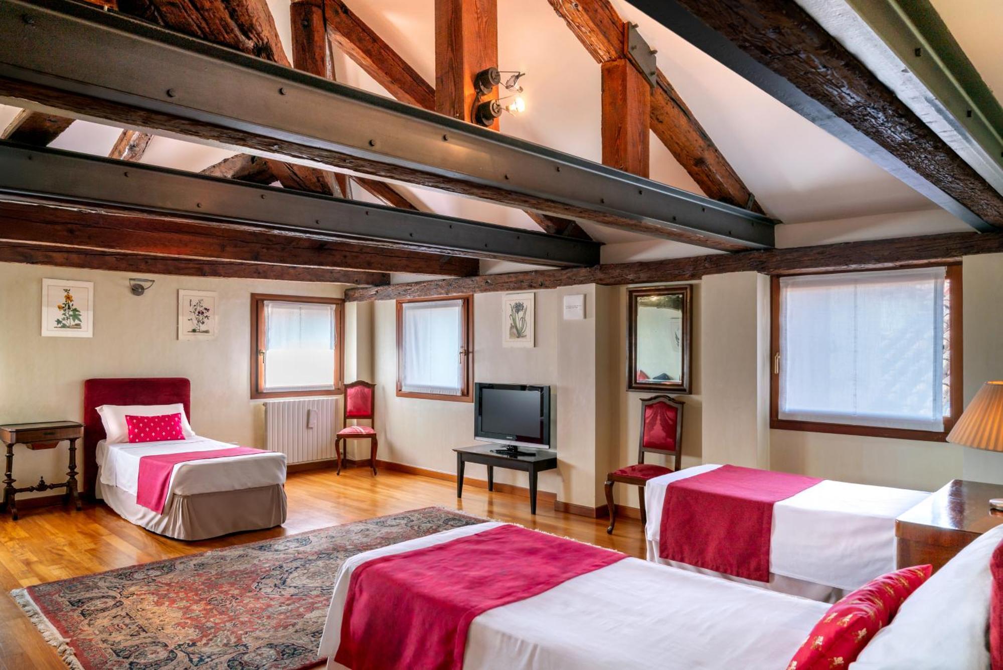 Hotel Palazzo San Luca Venedig Zimmer foto