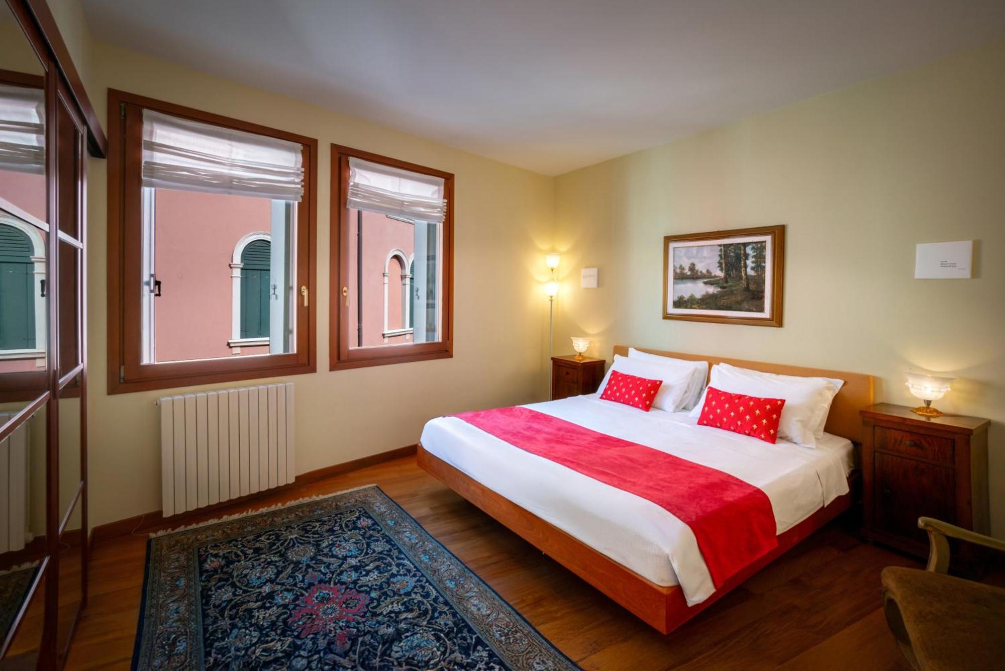 Hotel Palazzo San Luca Venedig Zimmer foto
